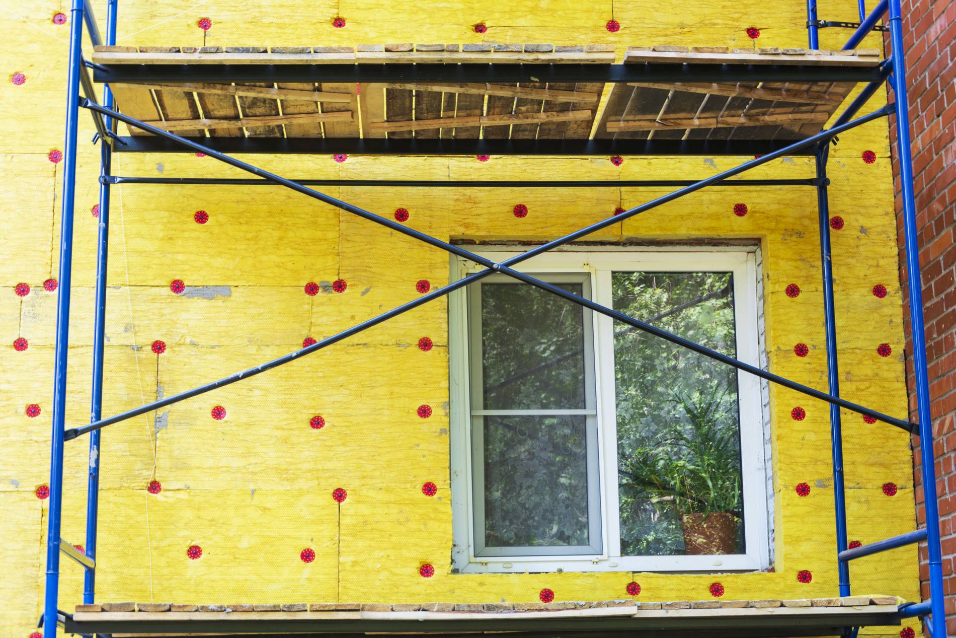 insulation-walls-multistorey-building_1900x1267